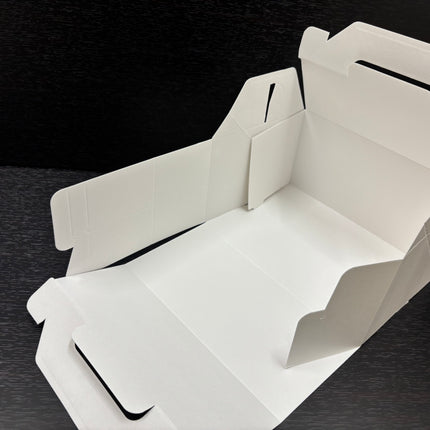 スリムエコ　キャリーケーキ　ケーキ箱　ホワイト　15×21mm